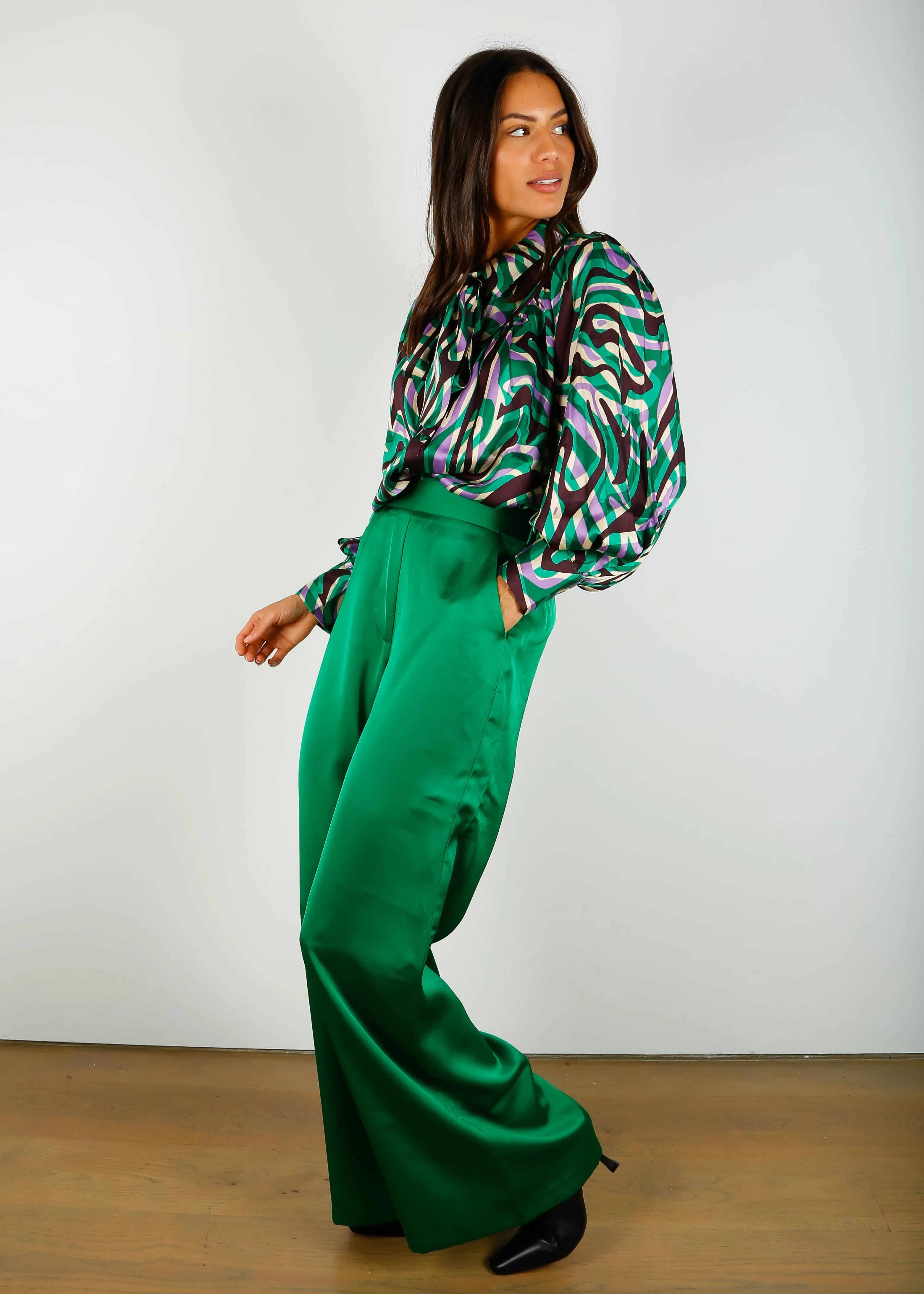 SUNCOO Jumbo Trousers in Green