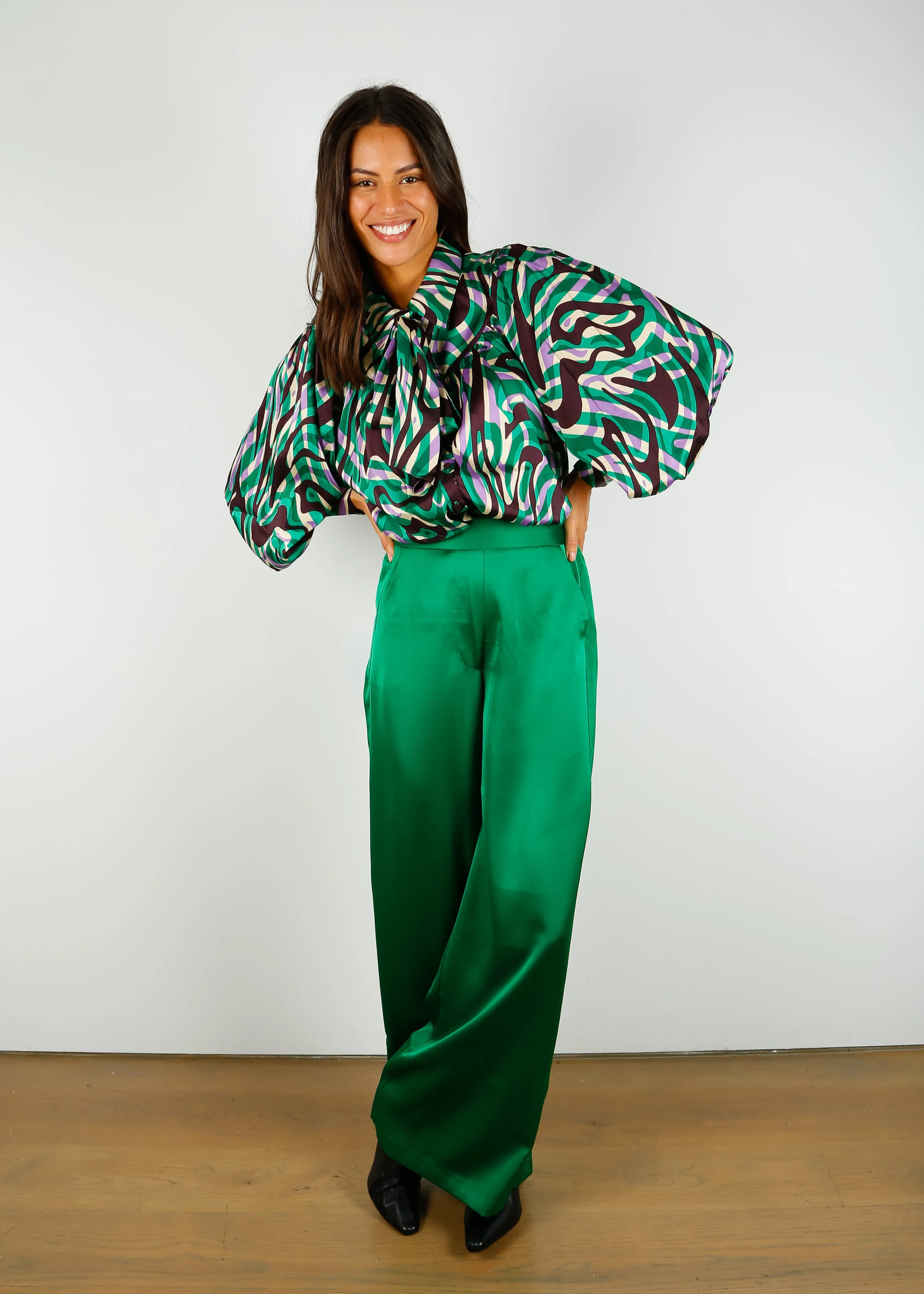 SUNCOO Jumbo Trousers in Green